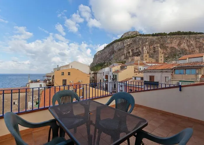 La Piazzetta Daire Cefalù