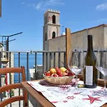 La Piazzetta Cefalu