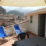 La Piazzetta דירה *