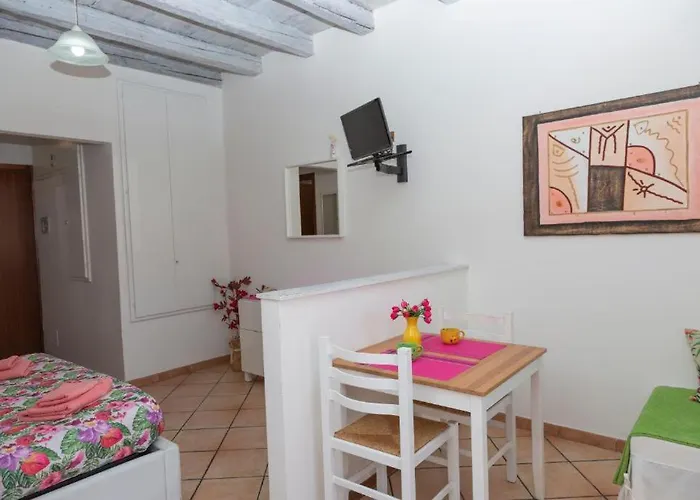 Apartment La Piazzetta *