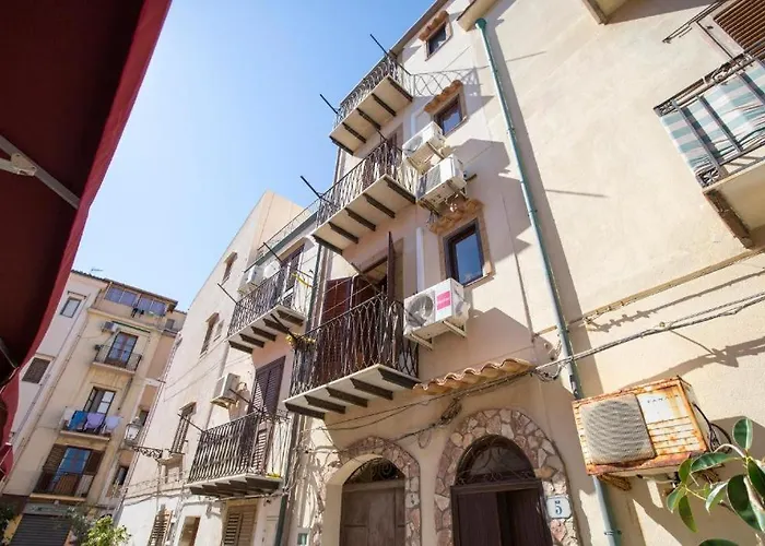 Apartment La Piazzetta